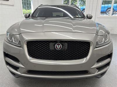 2019 Jaguar F-PACE 30t Prestige - Photo 2 - Spring City, PA 19475