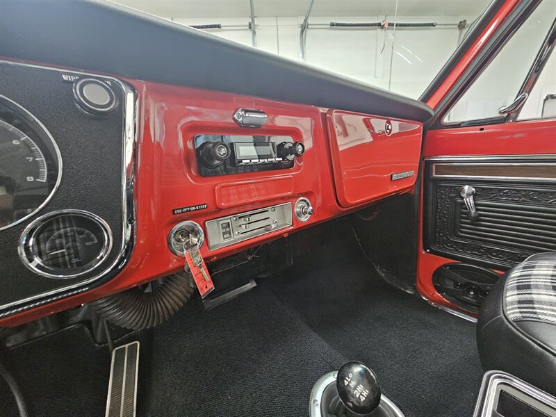 1971 Chevrolet K5 Blazer 13