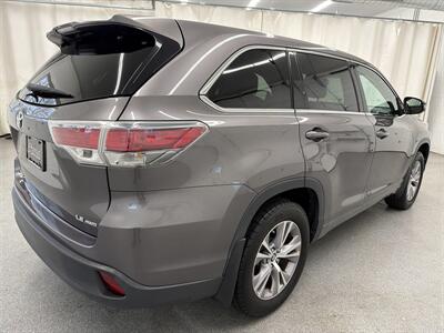 2016 Toyota Highlander LE Plus - Photo 5 - Spring City, PA 19475
