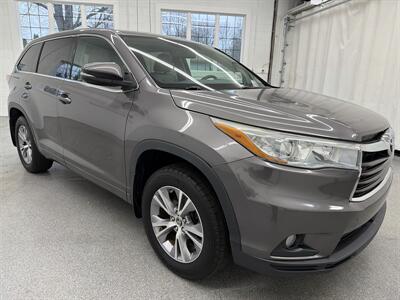 2016 Toyota Highlander LE Plus - Photo 3 - Spring City, PA 19475
