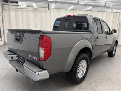 2017 Nissan Frontier SV - Photo 5 - Spring City, PA 19475