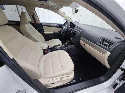 2017 Volkswagen Jetta 1.4T SE   - Photo 13 - Spring City, PA 19475