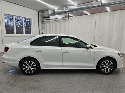 2017 Volkswagen Jetta 1.4T SE   - Photo 4 - Spring City, PA 19475