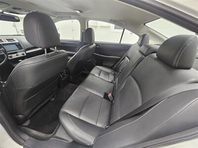 2015 Subaru Legacy 2.5i Limited - Photo 12 - Spring City, PA 19475