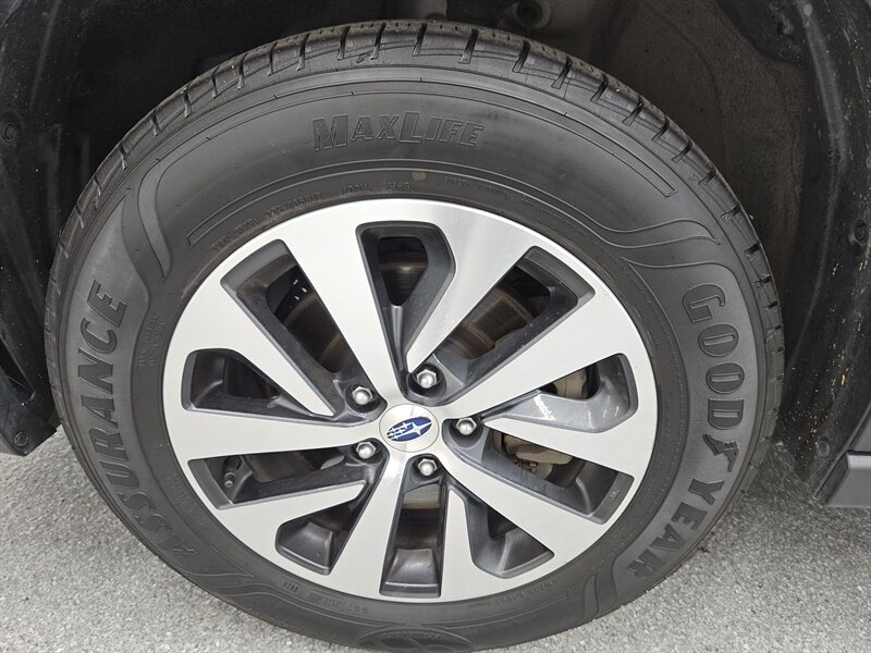 2024 Subaru Outback Premium photo 12