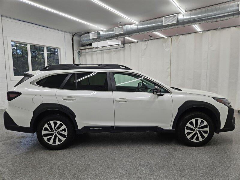 2024 Subaru Outback Premium photo 3