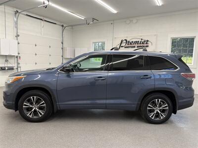 2016 Toyota Highlander XLE - Photo 8 - Spring City, PA 19475