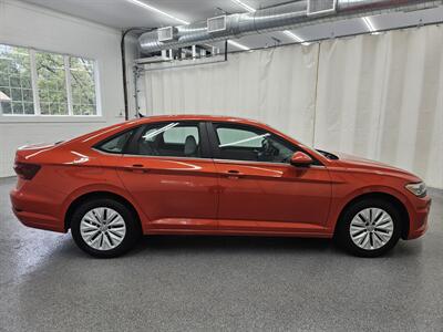 2019 Volkswagen Jetta S   - Photo 4 - Spring City, PA 19475