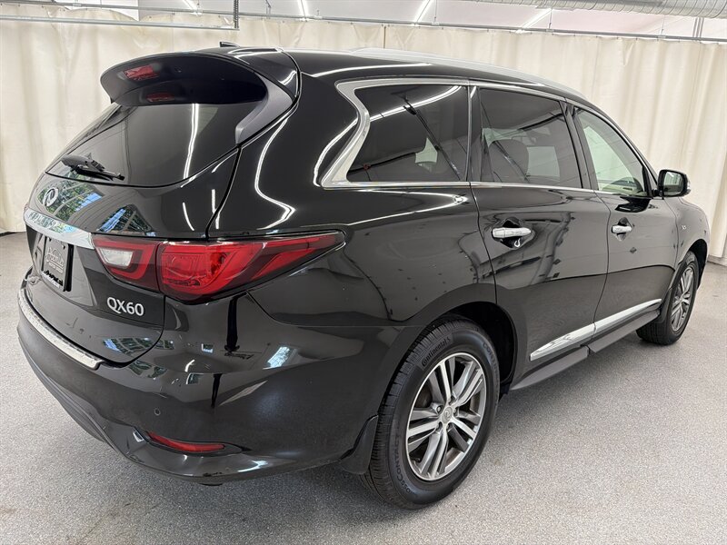 2020 INFINITI QX60 Luxe 5