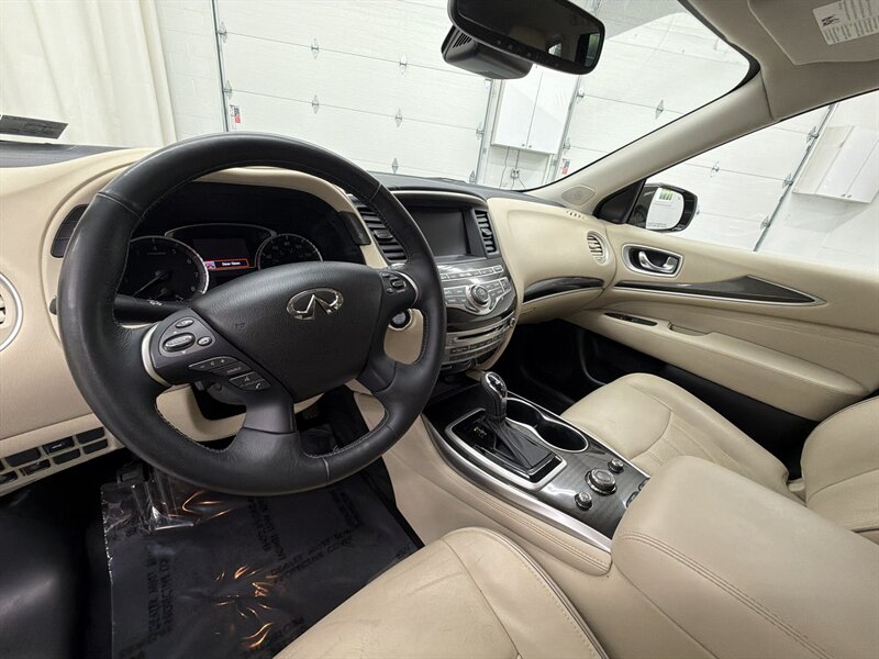 2020 INFINITI QX60 Luxe 11