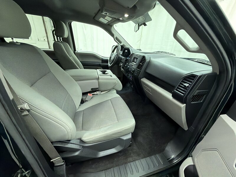 2016 Ford F-150 XL 12
