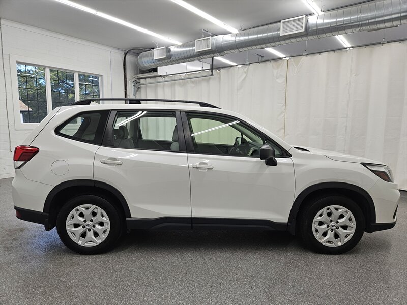 2021 Subaru Forester Base photo 4