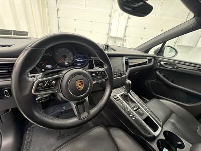 2017 Porsche Macan S   - Photo 11 - Spring City, PA 19475