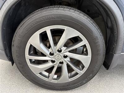 2015 Nissan Rogue SL   - Photo 15 - Spring City, PA 19475
