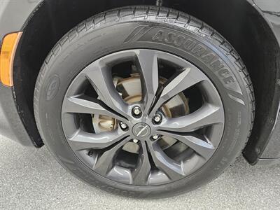 2019 Chrysler Pacifica Touring L Plus   - Photo 16 - Spring City, PA 19475
