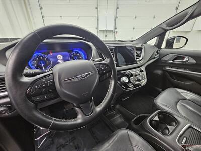 2019 Chrysler Pacifica Touring L Plus   - Photo 10 - Spring City, PA 19475