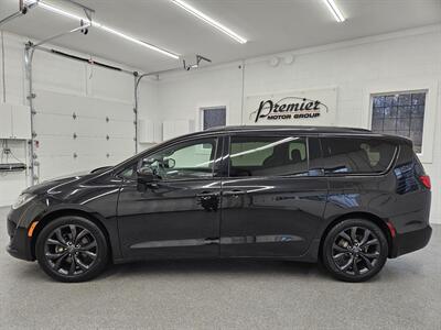 2019 Chrysler Pacifica Touring L Plus   - Photo 7 - Spring City, PA 19475