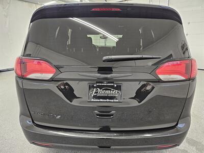 2019 Chrysler Pacifica Touring L Plus   - Photo 5 - Spring City, PA 19475