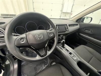 2018 Honda HR-V LX - Photo 11 - Spring City, PA 19475
