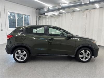 2018 Honda HR-V LX - Photo 3 - Spring City, PA 19475