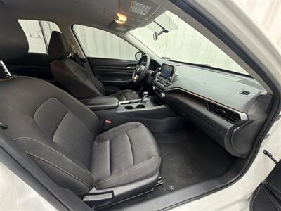 2020 Nissan Altima 2.5 S - Photo 13 - Spring City, PA 19475