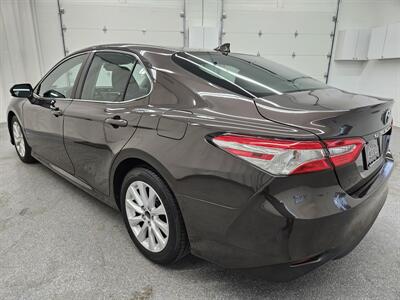 2020 Toyota Camry LE   - Photo 7 - Spring City, PA 19475