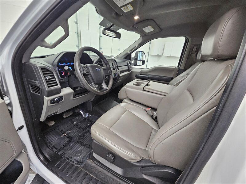 2019 Ford F-250 Super Duty XLT 10