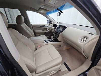 2015 Nissan Pathfinder SL   - Photo 12 - Spring City, PA 19475
