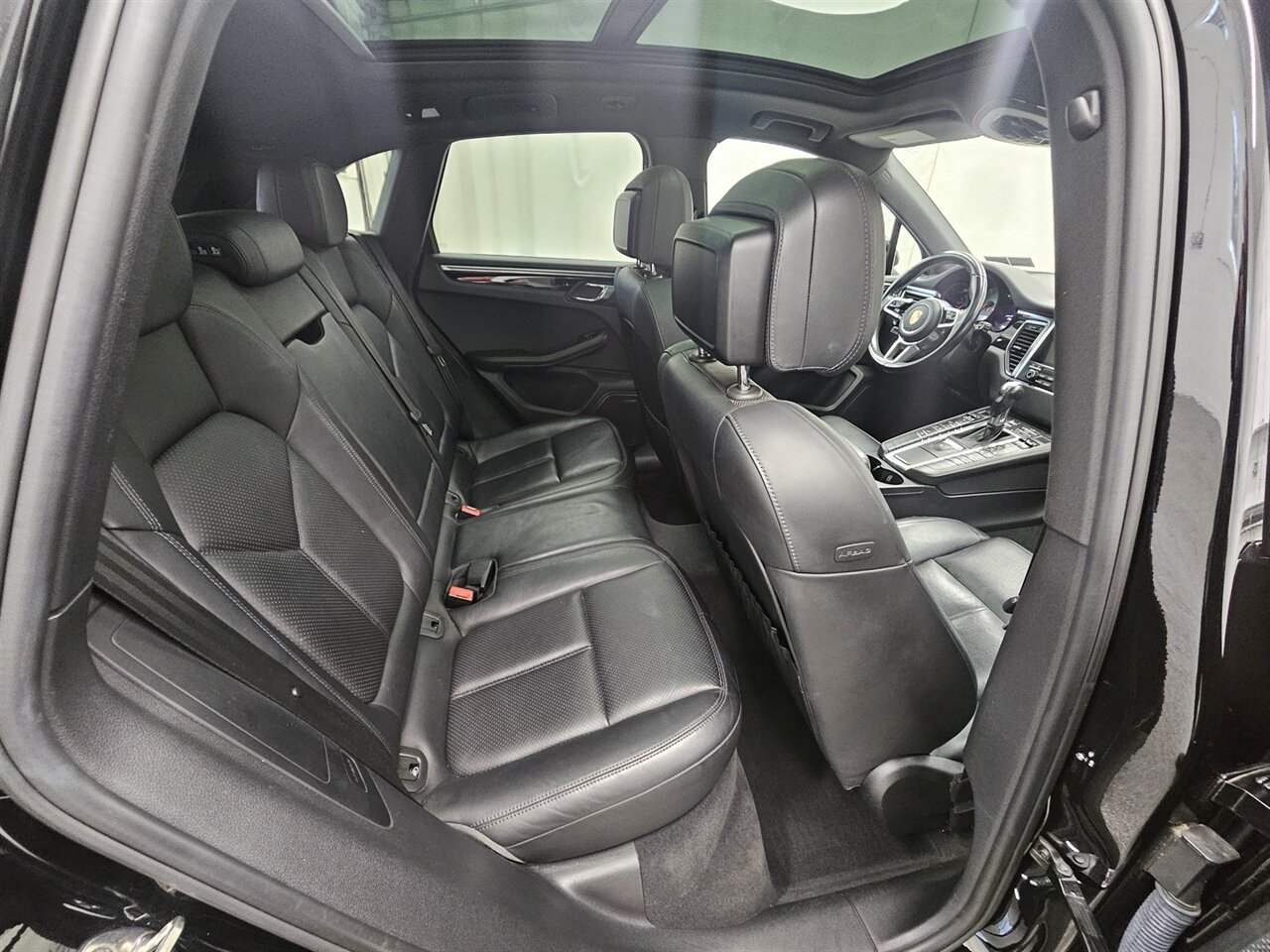 2017 Porsche Macan S   - Photo 14 - Spring City, PA 19475