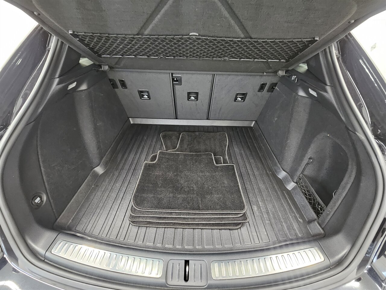 2017 Porsche Macan S   - Photo 15 - Spring City, PA 19475