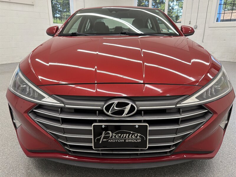 2020 Hyundai ELANTRA SE  