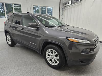 2017 Jeep Cherokee Latitude   - Photo 3 - Spring City, PA 19475