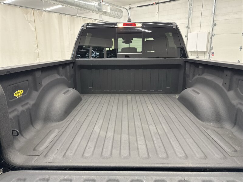 2019 RAM 1500 Sport 17