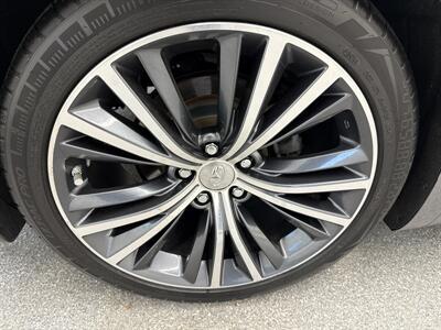 2017 INFINITI Q60 2.0T - Photo 16 - Spring City, PA 19475