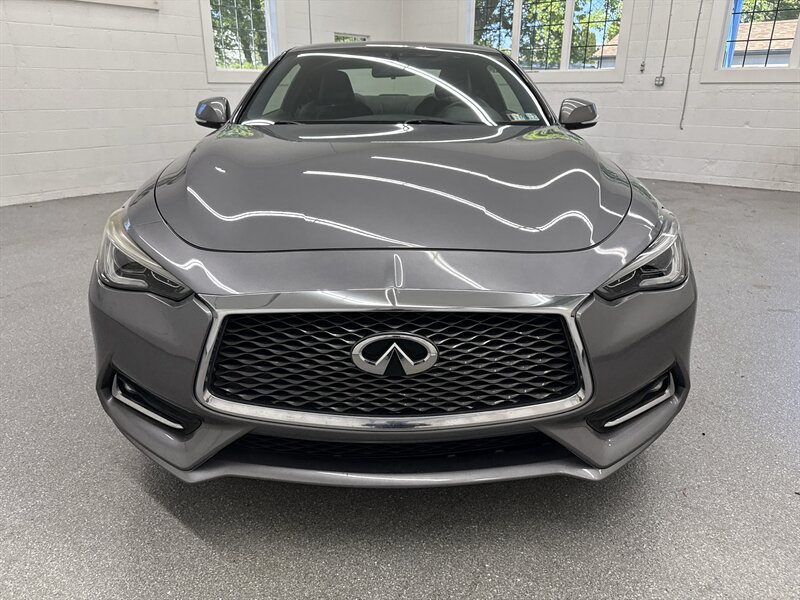 2017 INFINITI Q60 2.0T  