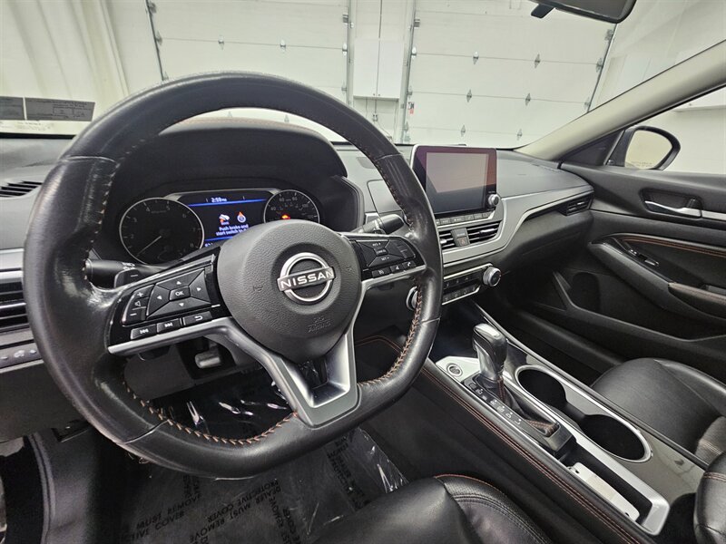 2023 Nissan Altima 2.5 SR 10