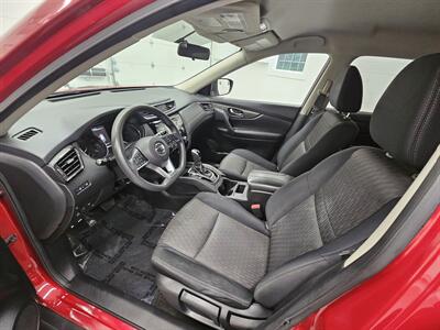 2017 Nissan Rogue SV   - Photo 10 - Spring City, PA 19475