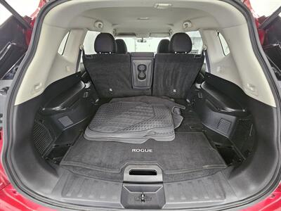 2017 Nissan Rogue SV   - Photo 14 - Spring City, PA 19475