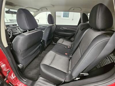 2017 Nissan Rogue SV   - Photo 12 - Spring City, PA 19475