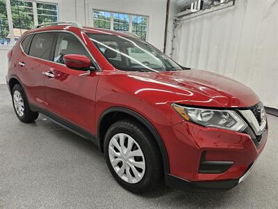 2017 Nissan Rogue SV   - Photo 3 - Spring City, PA 19475