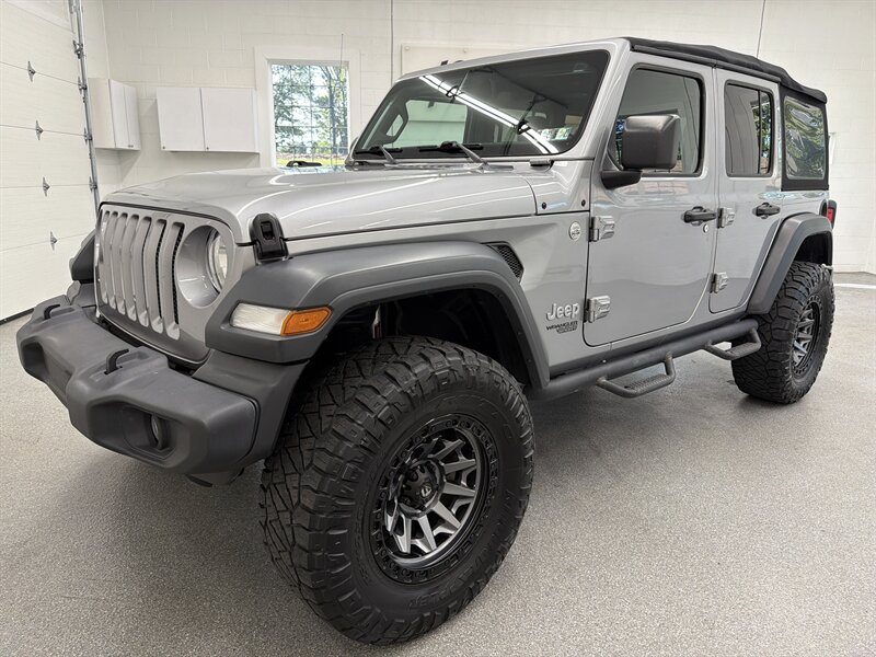 2018 Jeep Wrangler Sport S's photo