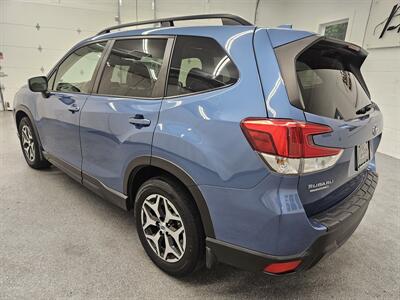 2019 Subaru Forester Premium   - Photo 6 - Spring City, PA 19475