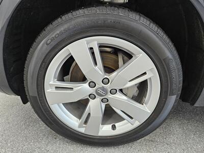 2018 Audi Q5 2.0T quattro Premium Plus - Photo 16 - Spring City, PA 19475