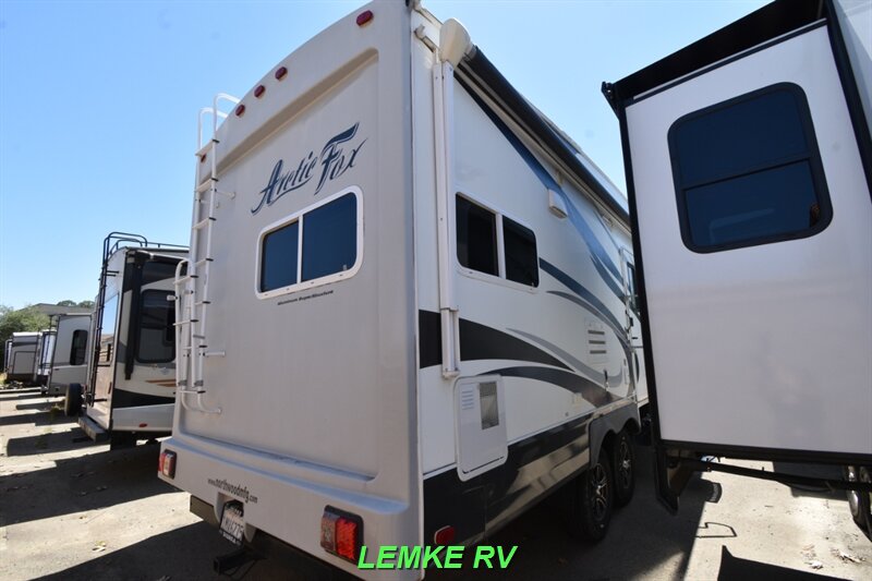 2017 Northwood Arctic Fox 27-5L   - Photo 8 - Rocklin, CA 95677