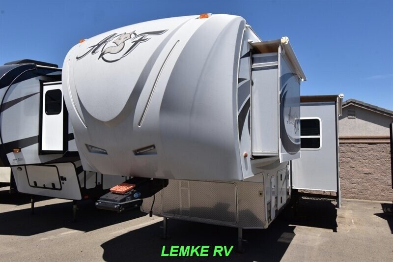 2017 Northwood Mfg Arctic Fox 27-5L   - Photo 6 - Rocklin, CA 95677