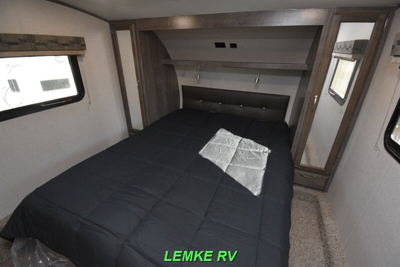 2019 Winnebago Minnie Plus 25RKS   - Photo 18 - Rocklin, CA 95677