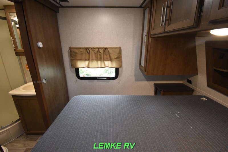 2019 Keystone Cougar Half-Ton 27RESWE   - Photo 20 - Rocklin, CA 95677