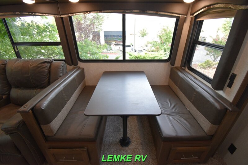 2019 Keystone Cougar Half-Ton 27RESWE   - Photo 18 - Rocklin, CA 95677