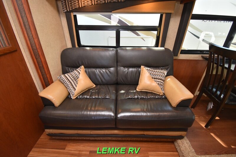 2015 Jayco Greyhawk 31FK   - Photo 21 - Rocklin, CA 95677