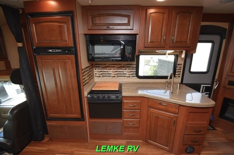 2015 Jayco Greyhawk 31FK   - Photo 14 - Rocklin, CA 95677